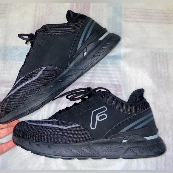 Fila Men's Black Athletic Shoes - Picture 3 of 8